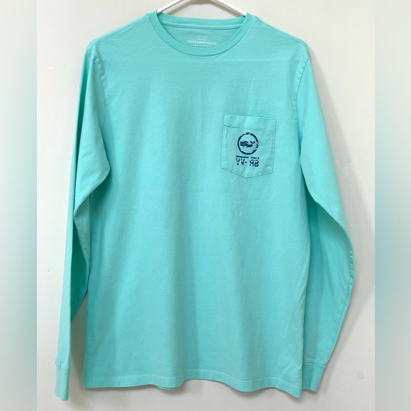 Vineyard Vines Tops - Vineyard Vines ~ Long Sleeve Tee ~ Great Graphics ~100% Cotton ~ Small